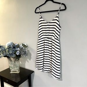 LC Lauren Conrad Breezy Navy and White Striped Casual Dress with Straps - Sz 10